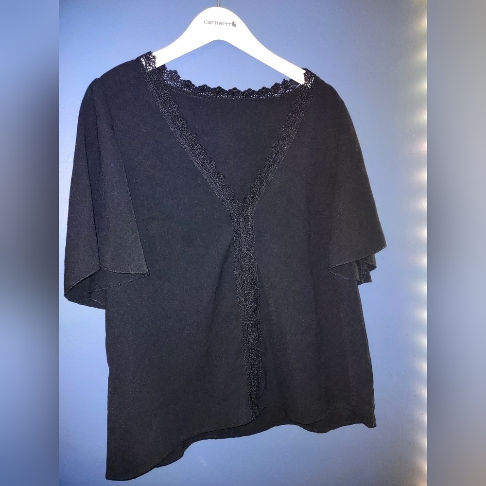 Elegant Black Lace Trim Flowy Blouse - Size L